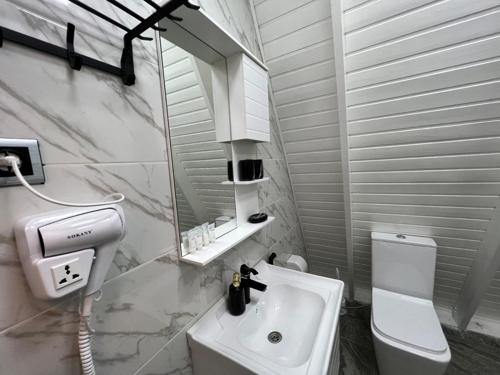 Qafqaz Mountside Chalet ガバラ エクステリア 写真