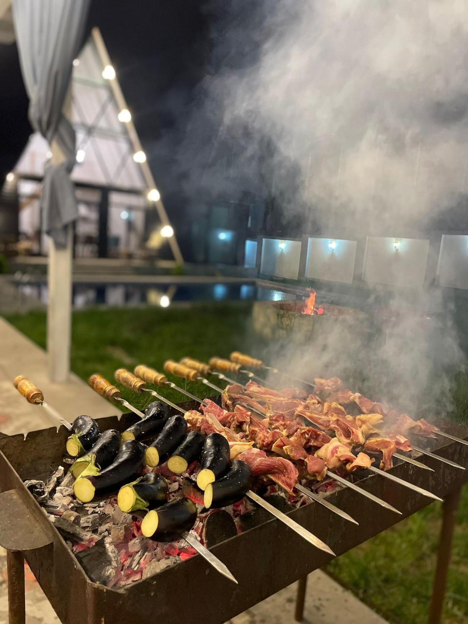 Qafqaz Mountside Chalet ガバラ エクステリア 写真